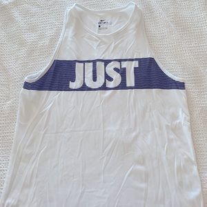 Nike tank never been worn